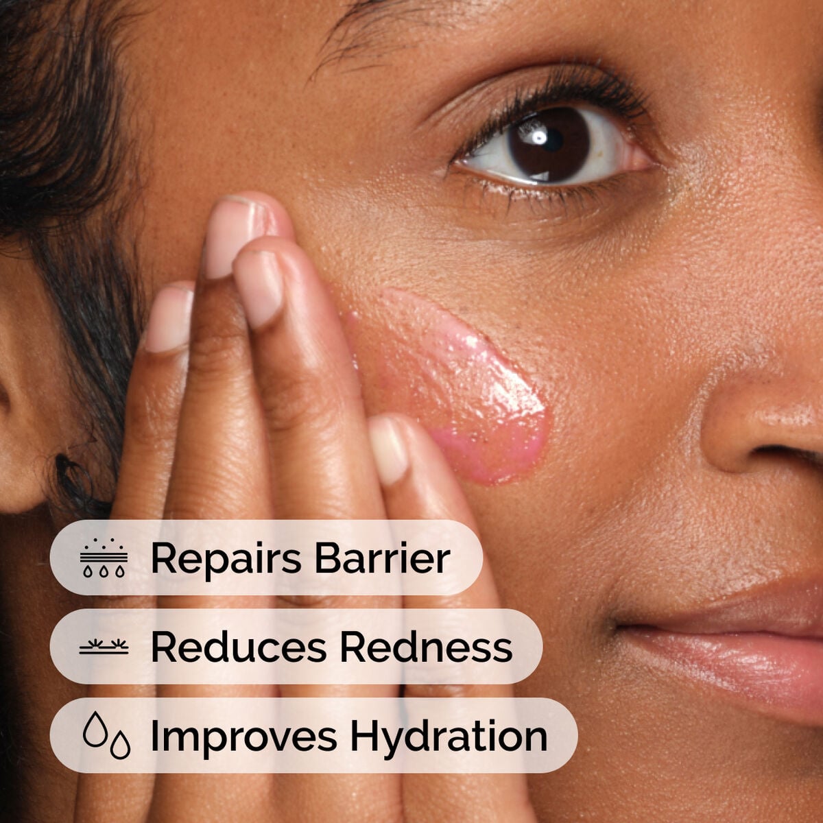 soothing-and-barrier-support-serum-l9 ord-soothing-barrier-support-serum-model-application-with-benefits.jpg